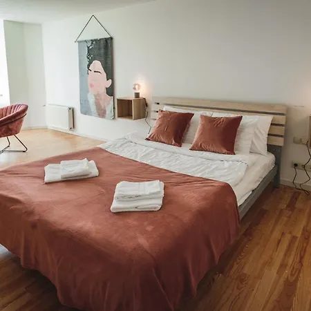 Harmony - Residences Of Pulkveza Brieza Street Next To Silent Center شقة ريغا