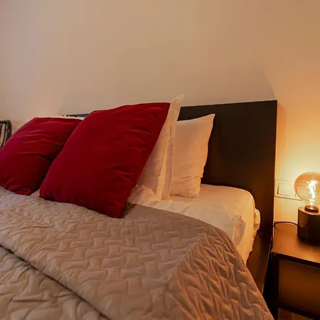Harmony - Residences Of Pulkveza Brieza Street Next To Silent Center ريغا
