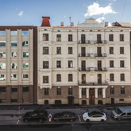 Harmony - Residences Of Pulkveza Brieza Street Next To Silent Center ريغا